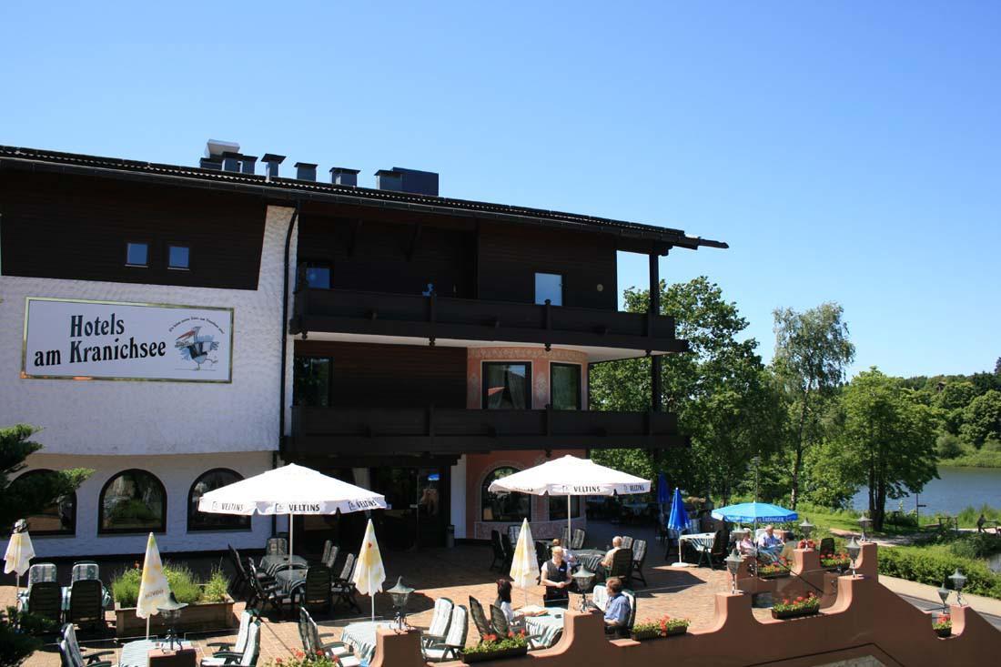 גוסלר Hotels Am Kranichsee מראה חיצוני תמונה