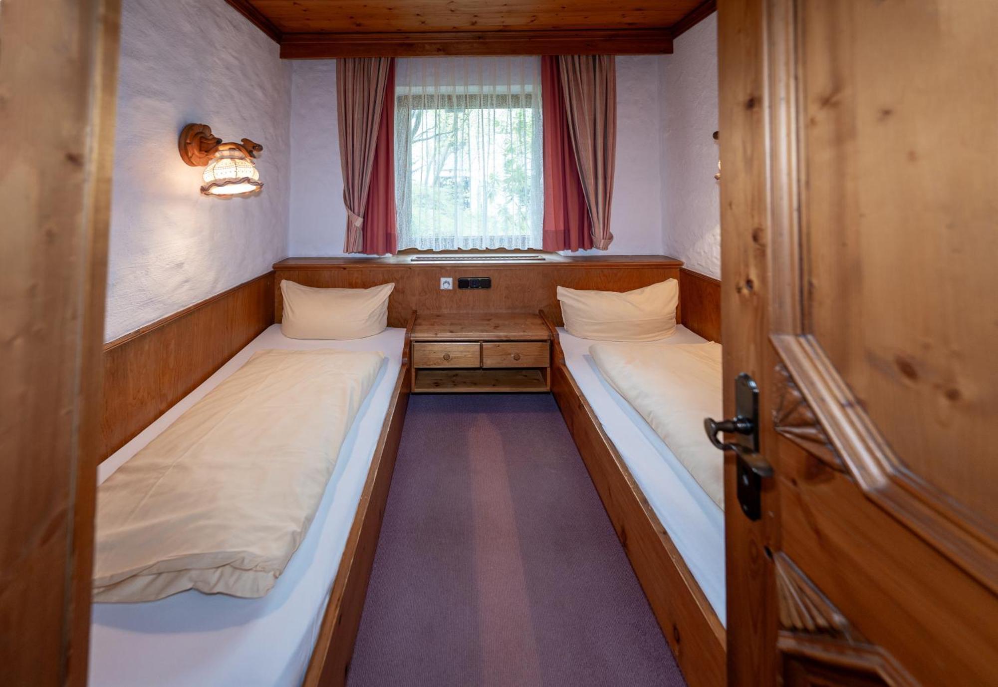 גוסלר Hotels Am Kranichsee מראה חיצוני תמונה
